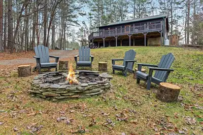Image de Welcome to Starry Night Hollow in Murphy, Nc by Lees Acres