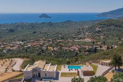 Image de 3br Villa with Lovely Sea Views Ac Mini Bar