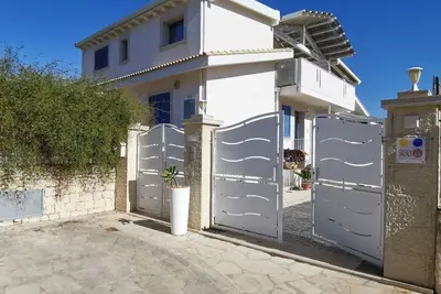 Image de Tyrrhenian House in Villa with pool 100 meters from the sea