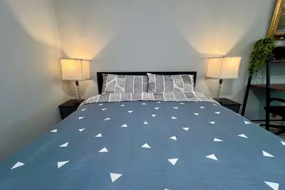 Image de Cozy 2-bedroom North Beach Basement Apartment in San Francisco Near Top Spots