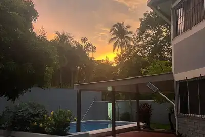 Image de House 2 min walk to beach, surfing and ocean side restaurant