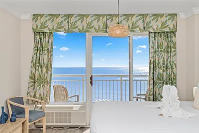 Image de Newly Remodeled 7th Floor Oceanfront Retreat Steps from Boardwalk