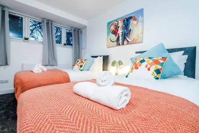 Image de Borage 3br, Contractors, Wifi, Gatwick, Parking