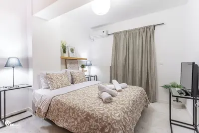 Image de Olympian Zeus - Premium & Luxury Athenian House near Acropolis