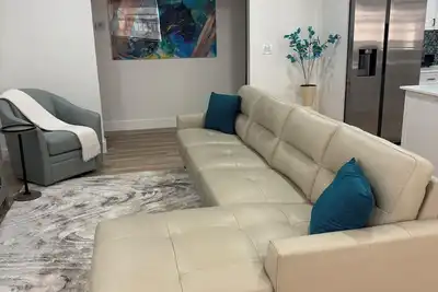 Image de Spacious 3bd-2ba Miami Home-Free Parking-Garden-Porch