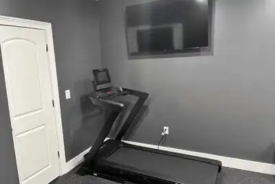 The Ultimate Golf Trip House - Pool & Pickleball