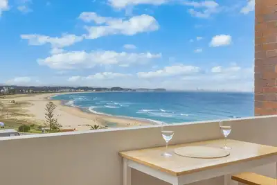 Image de Bel R Vista - Beachfront Kirra Coolangatta - Linen Provided - Min. 3 Night Stays