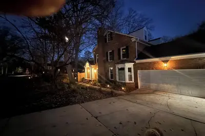 Image de Charming 2-bedroom townhome with Ac in vibrant Charlotte