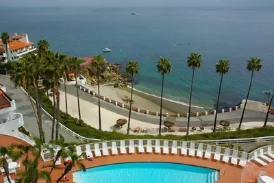 Hamilton Cove Oceanview Villa