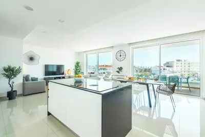 Image de The Heart of Lagos, Adega luxury 2-2a\n3 Bedroom Apartment in Lagos Centre, Lagos