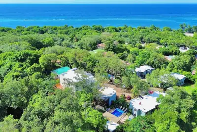 Image de 2br Apartment · 3 Beds · Pool · 4 Min Walk to Beach