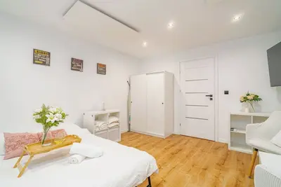 Podgórze Apartment - 54m2, Air Con - by Rentujemy