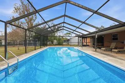 Image de Ultimate Tampa Getaway/Pool/Hot-Tub/3-Bdrm, 2 Bth House-Prime Location in Seffner