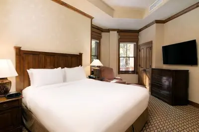 Image de Cozy 1-bedroom hotel suite with Downtown Aspen at your doorstep