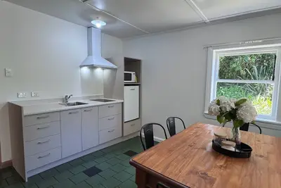 Image de Rustic cottage on 37 private hectares - digital detox retreat