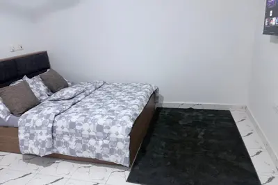 Image de Smart 3 bedroom apartment|Wi-fi|Gated|Cctv|self catering