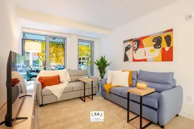 Image de Downtown Montréal Gem | Walk Everywhere Easily