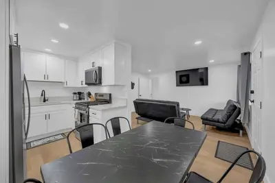 Image de Reno House/3 Baths/ Sleeps 10