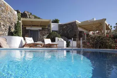 Private Pool • Sea-View Cave Retreat