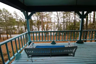 Image de The Blue House at Greers Ferry Lake