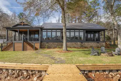 Image de Beautiful 4-bedroom house with Ac in wonderful Eclectic on Lake Martin