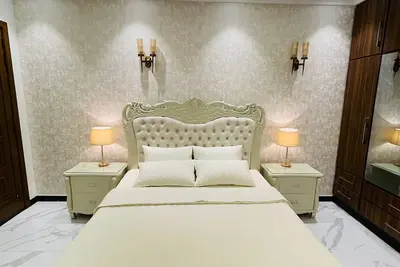 Image de Luxurious House 2 Bhk Phase 5 Dha Near Raya & Airport