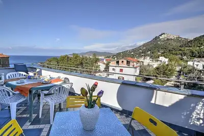 Image de Casa Al Mare: A welcoming apartment situated in a quiet location, a few minutes from the town center, with Free Wi-Fi.