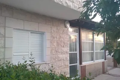 Hadas  Garden Apartment