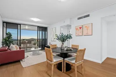 Image de Riverfront 2br Near Howard Smith Wharves