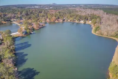 Image de Lakeside Leisure - A Hidden Gem in Metro Atlanta