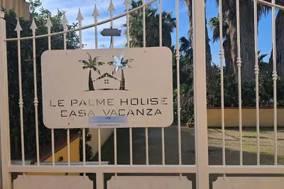 Image de The Palms House