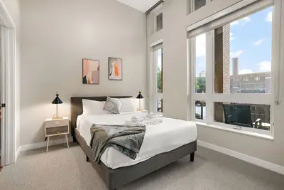 Image de CozySuites in Marquee 2br 1ba with pool & gym