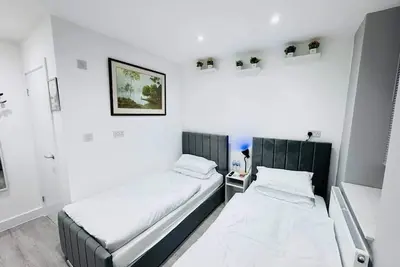 Image de Stylish Twin En-Suite Room near Cardiff Centre