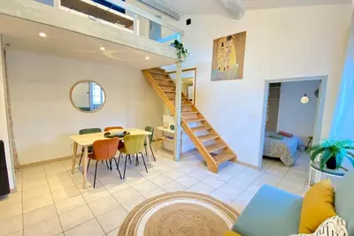 Image de l'Incontournable au coeur de Nîmes