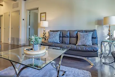 Image de New! Midtown 2br Fully Furnished Apartment near Emory