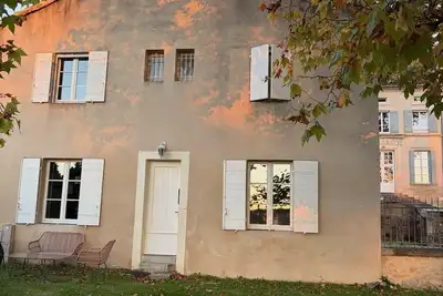 Image de Gîte les Tours à Sarrians - Petit Gîte