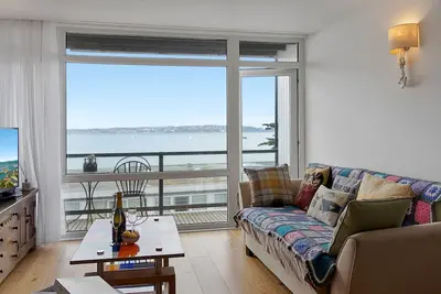 Image de Seaside Rendezvous - Sleeps 7, Sea Views & Parking