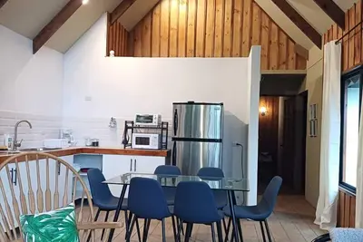 Modern cabin with private deck close to Zarcero