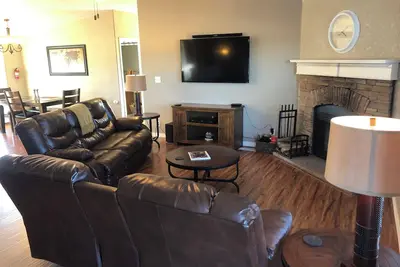 Image de Peaceful 3-bedroom house with Ac and Heat in charming Williams