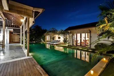 Image de ❤Canggu Private 4br Pool Villa❤Sundeck❤8\" Beach