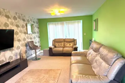Image de Spacious Modern 4-Bedroom Detached Home in Corby