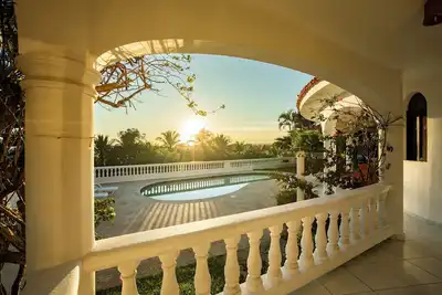 Image de Villa Ocean View Larimar | Private Pool | 5-Minute Walk to the Beach