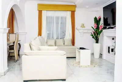 Image de Spacious 3-Bedroom Duplex in Lagos
