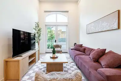 Image de Premium 1b1b Living with Pool, Spa and Smart 4k TVs