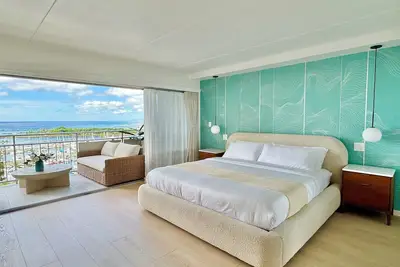 Image de Panoramic Ocean View Home - Newly Remodeled