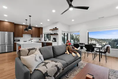 Image de Sun Salutations 3b | Across from Powder Mtn Lift