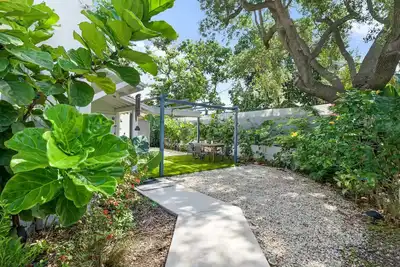 Image de Oasis 2br house near Wynwood Mia