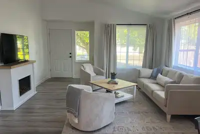 Image de Cozy 3-bedroom house in the heart of Dundee wine country.