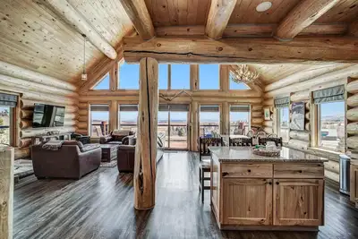 Image de Thick Spike Lodge - Huge space for the whole group!