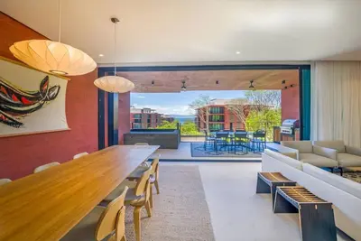 Image de Stylish 4br Luxury Condo in Naya Resort